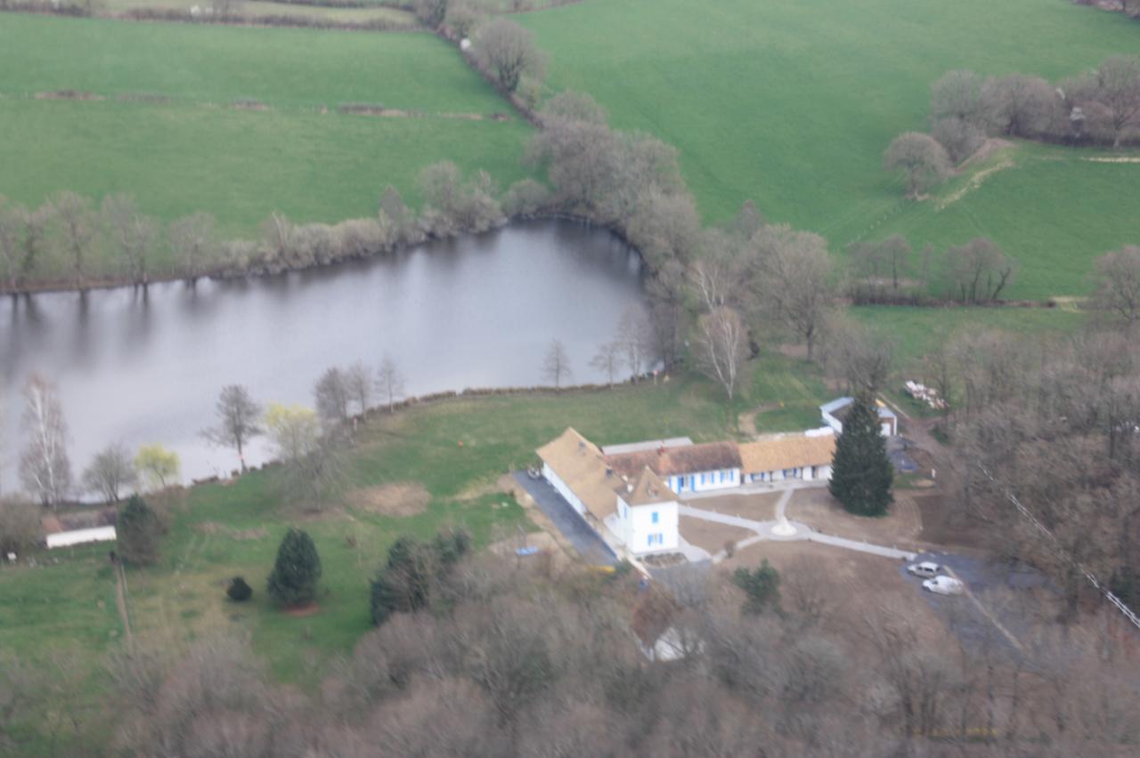 La Maison Du Lac Thionne Exterior foto